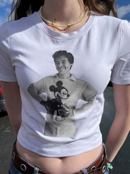 smiley harry tee